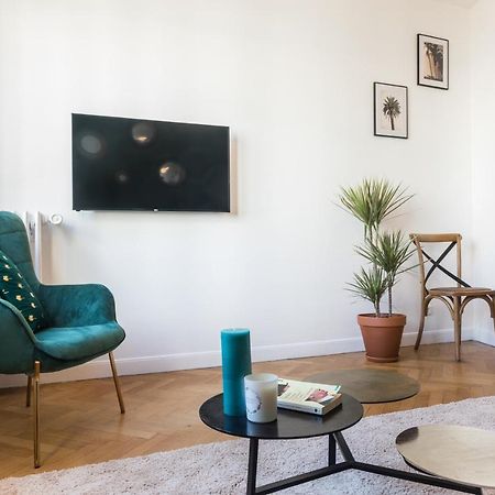 Beautiful Apartment In The Heart Of Nisa Exterior foto