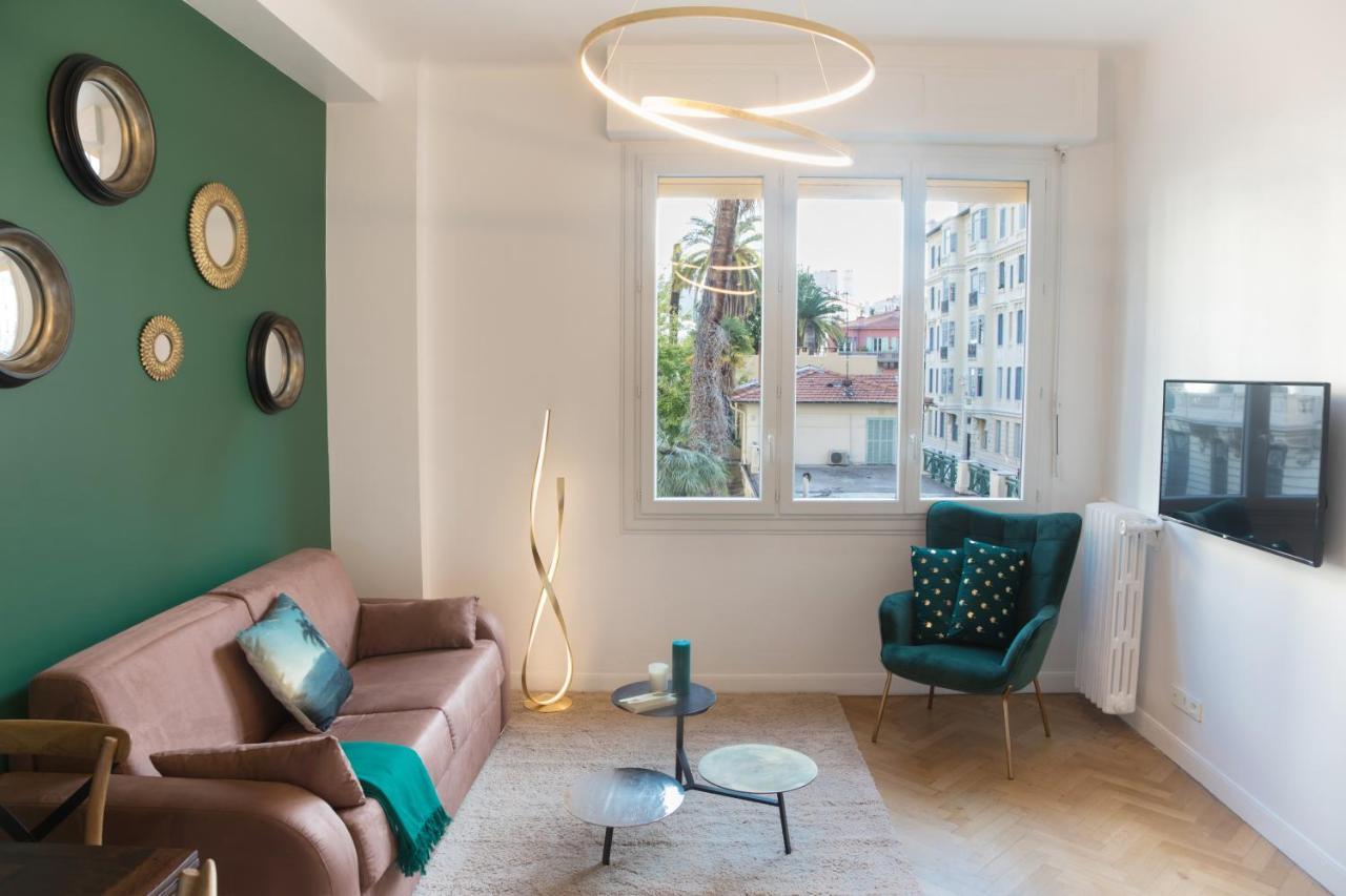 Beautiful Apartment In The Heart Of Nisa Exterior foto